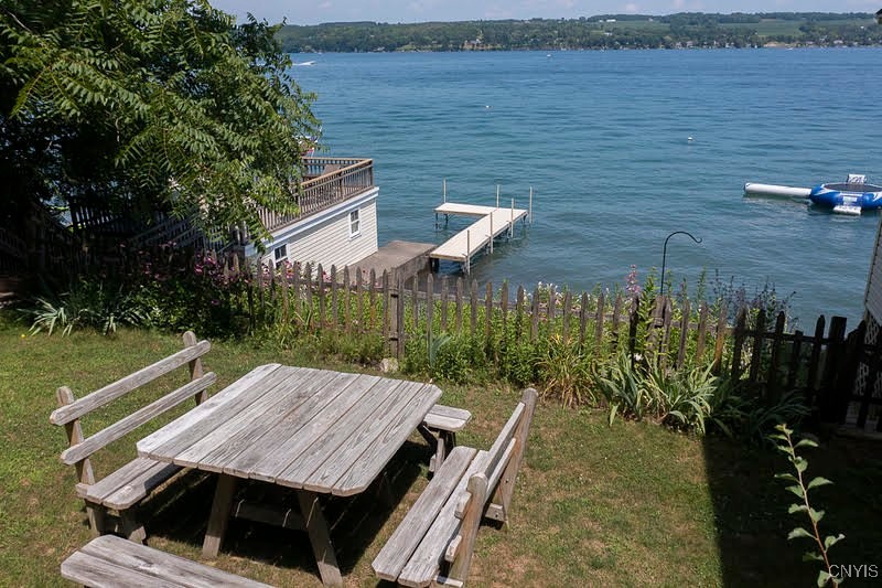 2408 Wave Way Skaneateles, NY 13152 - Photo 4 of 35
