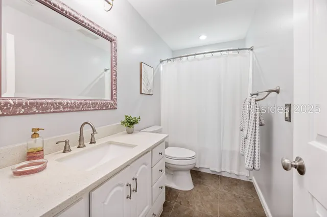 $849,000 | 27 Whiteoaks Circle, Bluffton, SC 29910