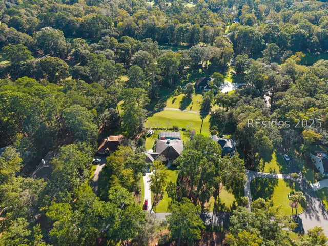 $849,000 | 27 Whiteoaks Circle, Bluffton, SC 29910