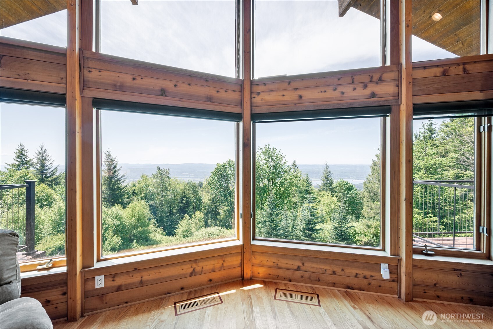 176 Shipview Road Kalama, WA 98625 - Photo 9 of 40 Gallery Image 9