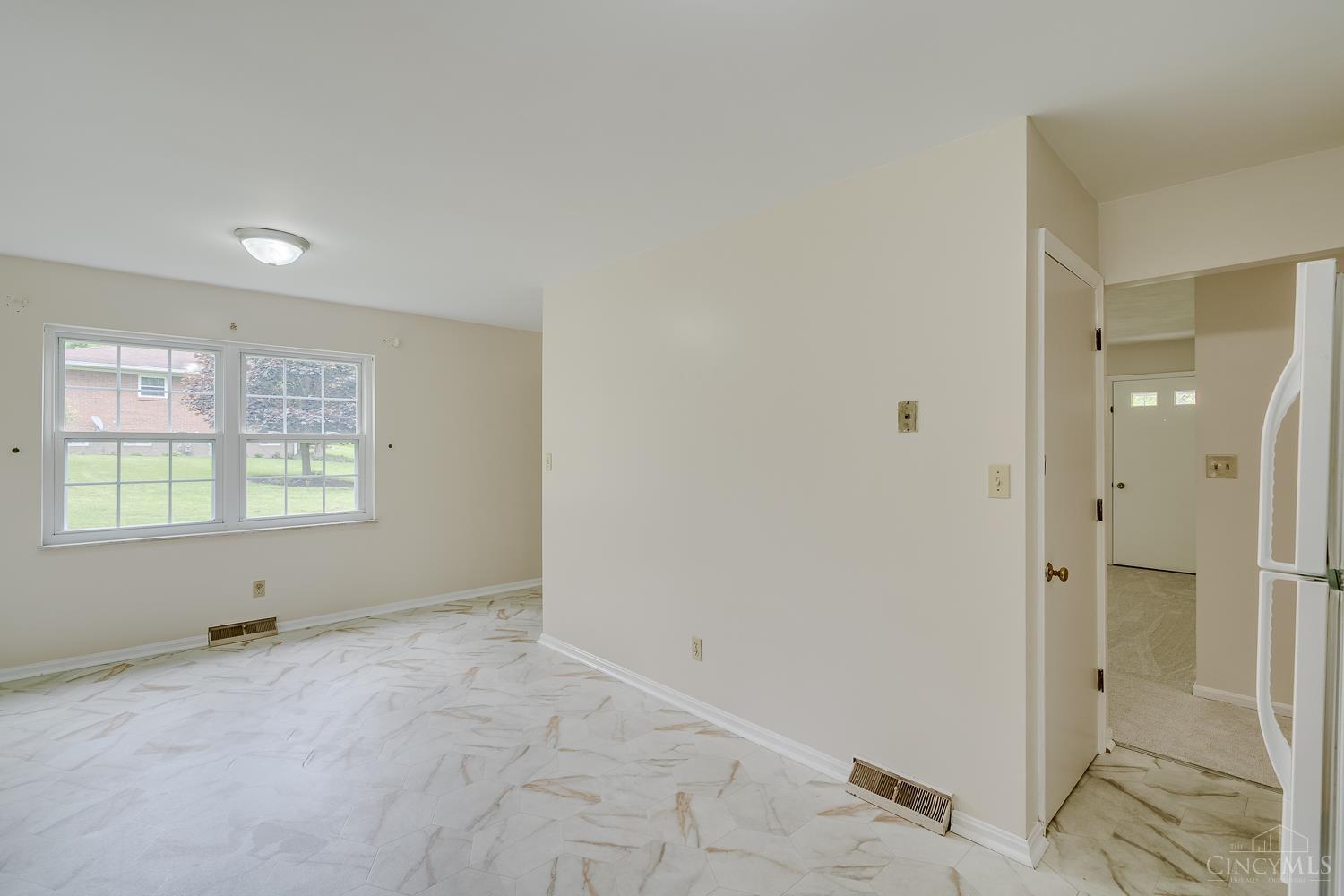 6584 Taylor Road Cincinnati, OH 45248 - Photo 15 of 35