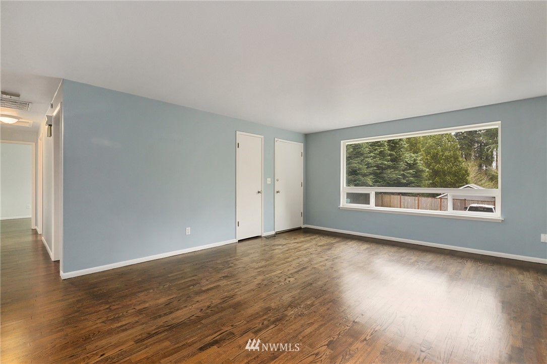 25651 Lake Fenwick Road Kent, WA 98032 - Photo 7 of 32 Gallery Image 7