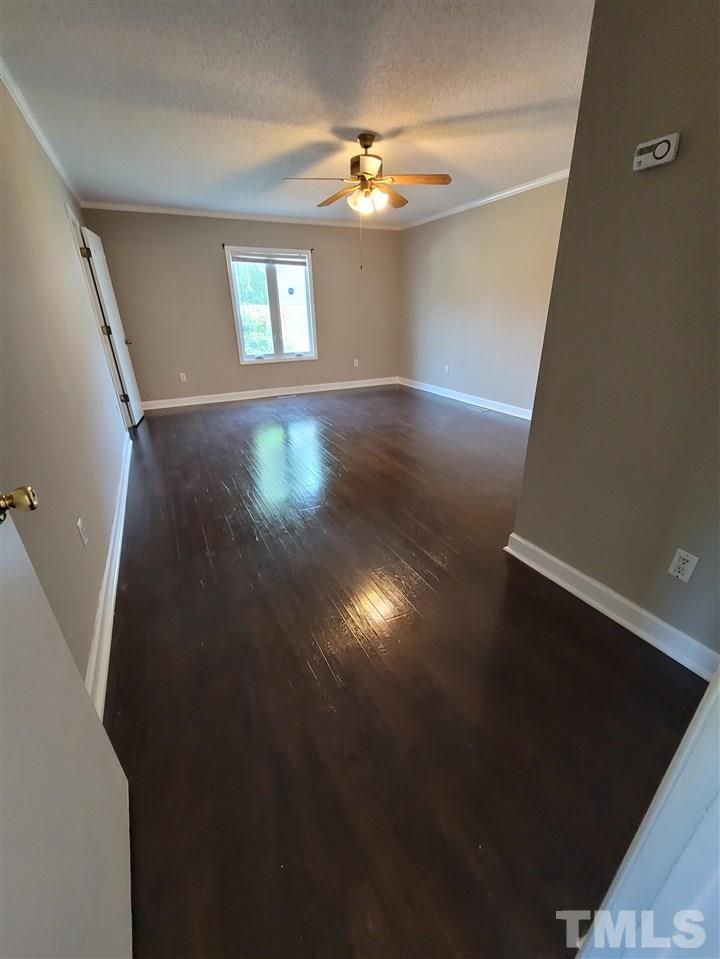 1046 Tarheel Road Benson, NC 27504 - Photo 13 of 27 Gallery Image 13
