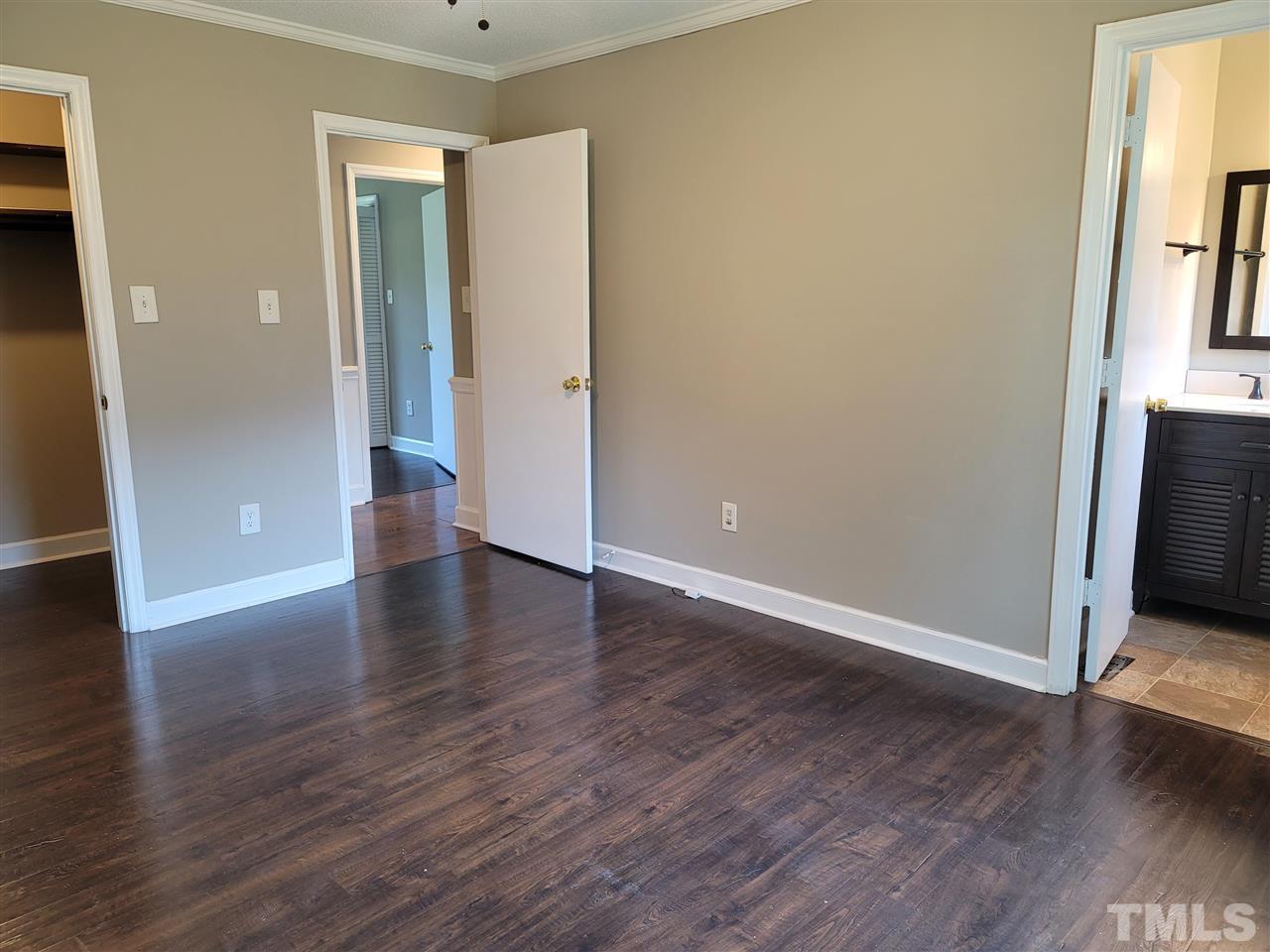 1046 Tarheel Road Benson, NC 27504 - Photo 17 of 27 Gallery Image 17
