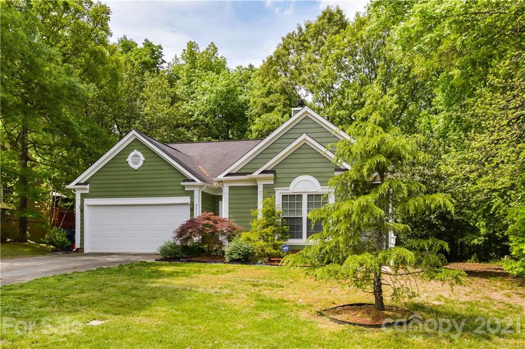 8611 Sam Dee Road Charlotte, NC 28215 - Photo 2 of 40 Gallery Image 2