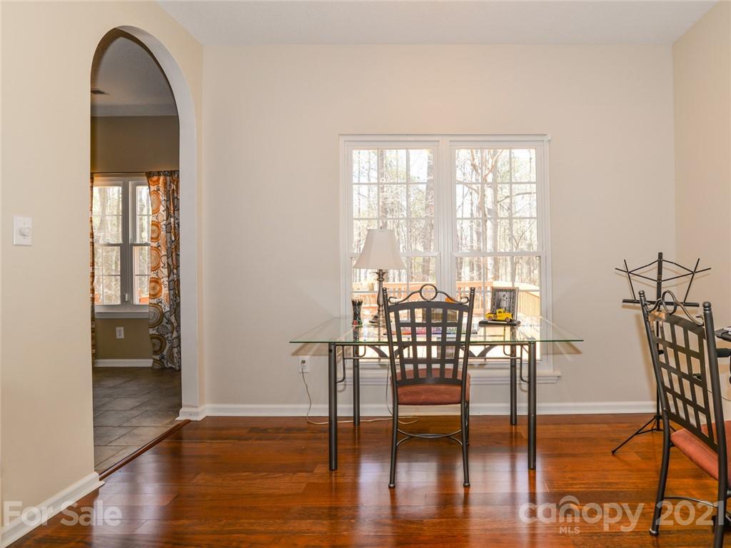 8611 Sam Dee Road Charlotte, NC 28215 - Photo 12 of 40 Gallery Image 12