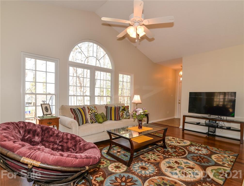 8611 Sam Dee Road Charlotte, NC 28215 - Photo 14 of 40 Gallery Image 14
