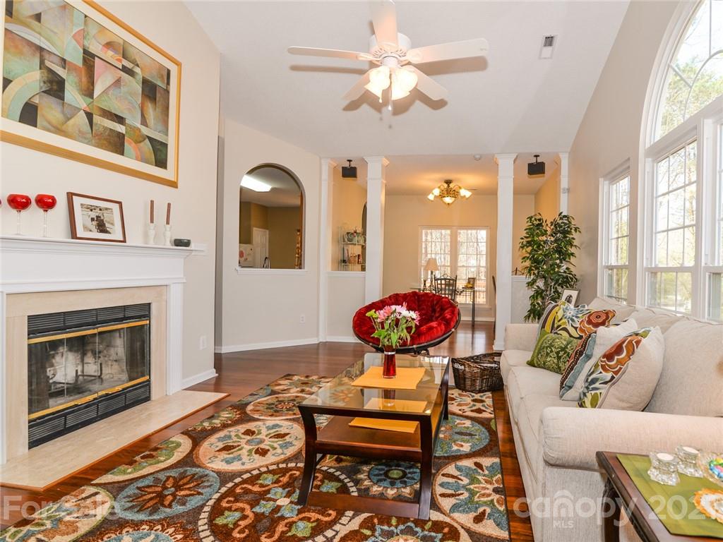 8611 Sam Dee Road Charlotte, NC 28215 - Photo 17 of 40 Gallery Image 17