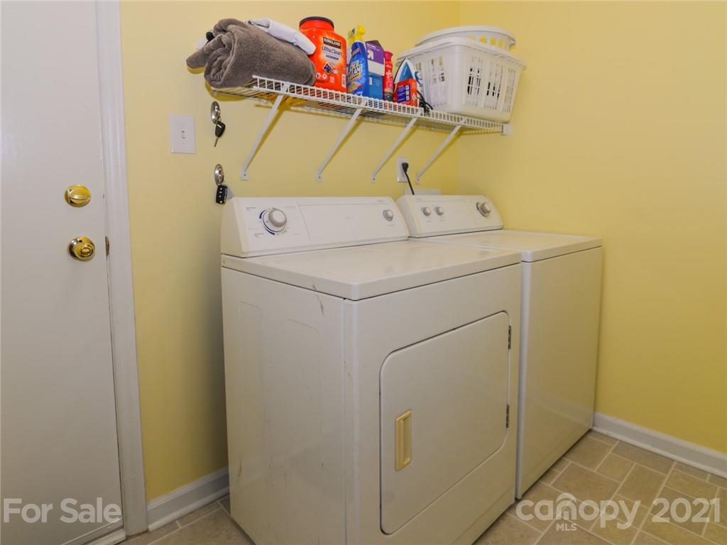 8611 Sam Dee Road Charlotte, NC 28215 - Photo 21 of 40 Gallery Image 21