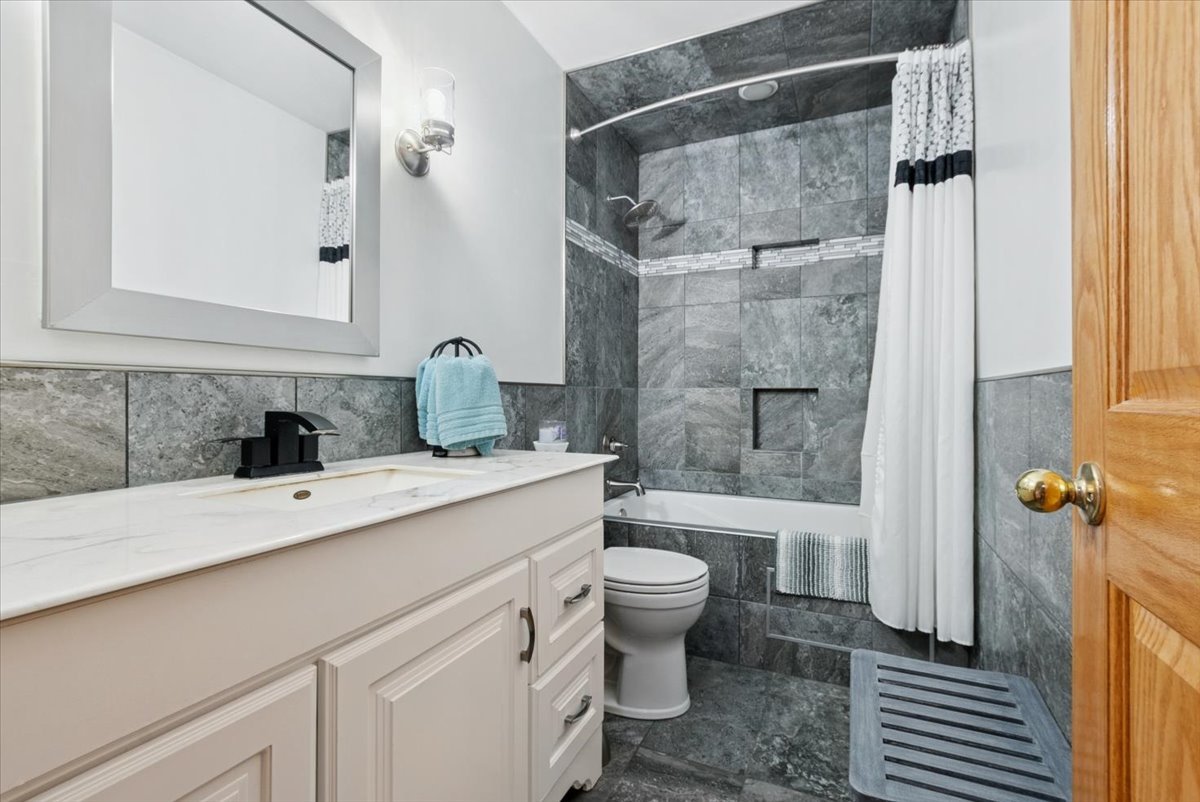 3505 Lyle Lane Crete, IL 60417 - Photo 15 of 19