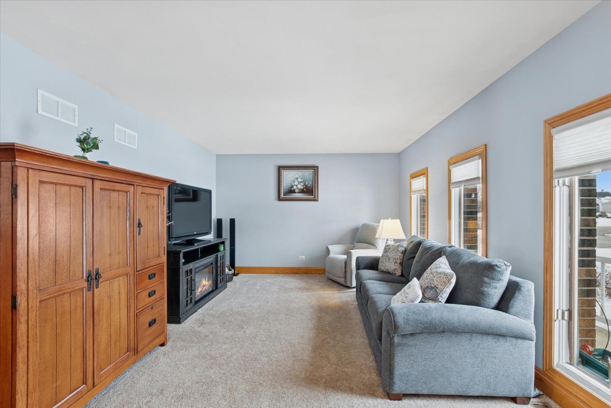 3505 Lyle Lane Crete, IL 60417 - Photo 10 of 19