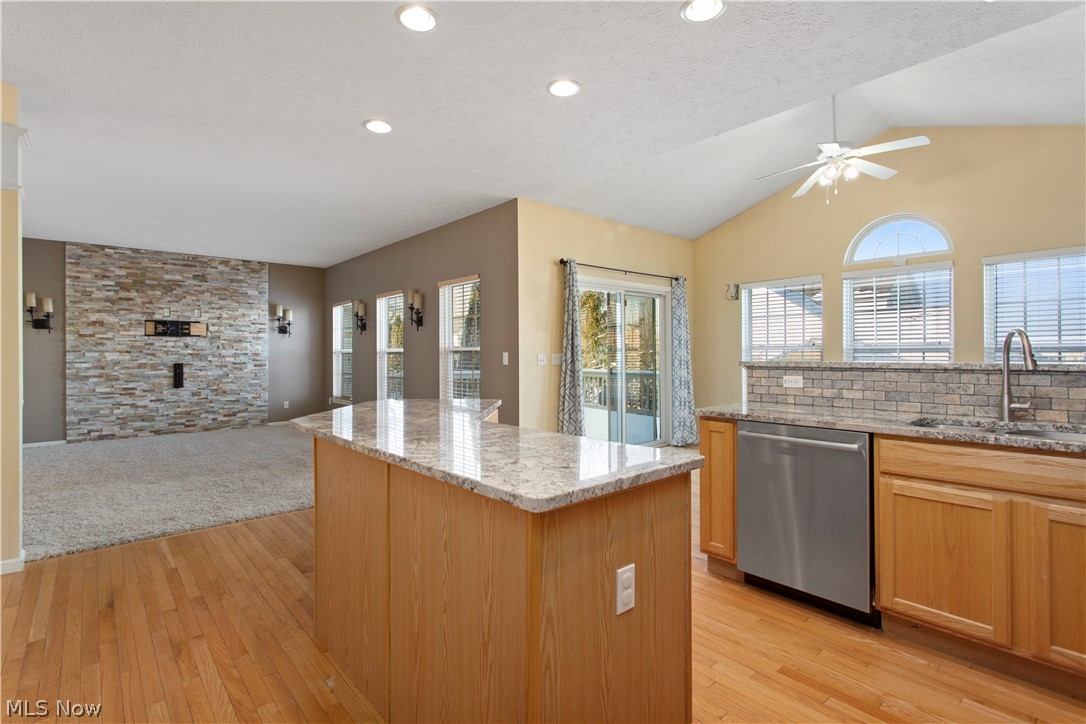 5328 Otten Road North Ridgeville, OH 44039 - Photo 10 of 33 Kitchen