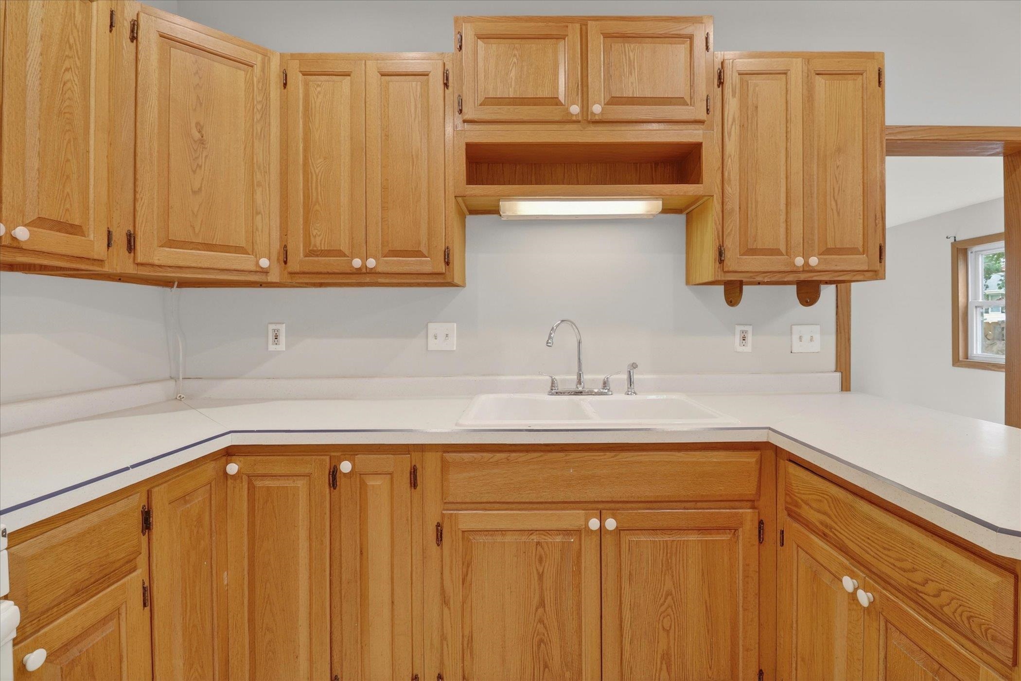 305 South John Paul Road Milton, WI 53563 - Photo 7 of 57