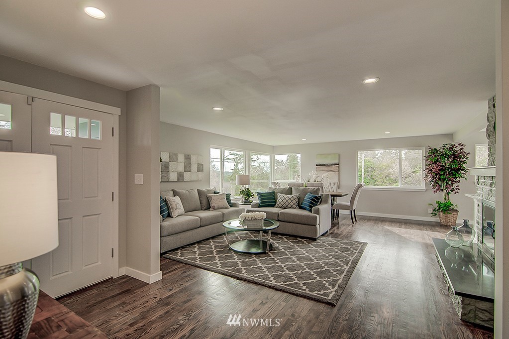 16653 Sylvester Road Southwest Burien, WA 98166 - Photo 4 of 21