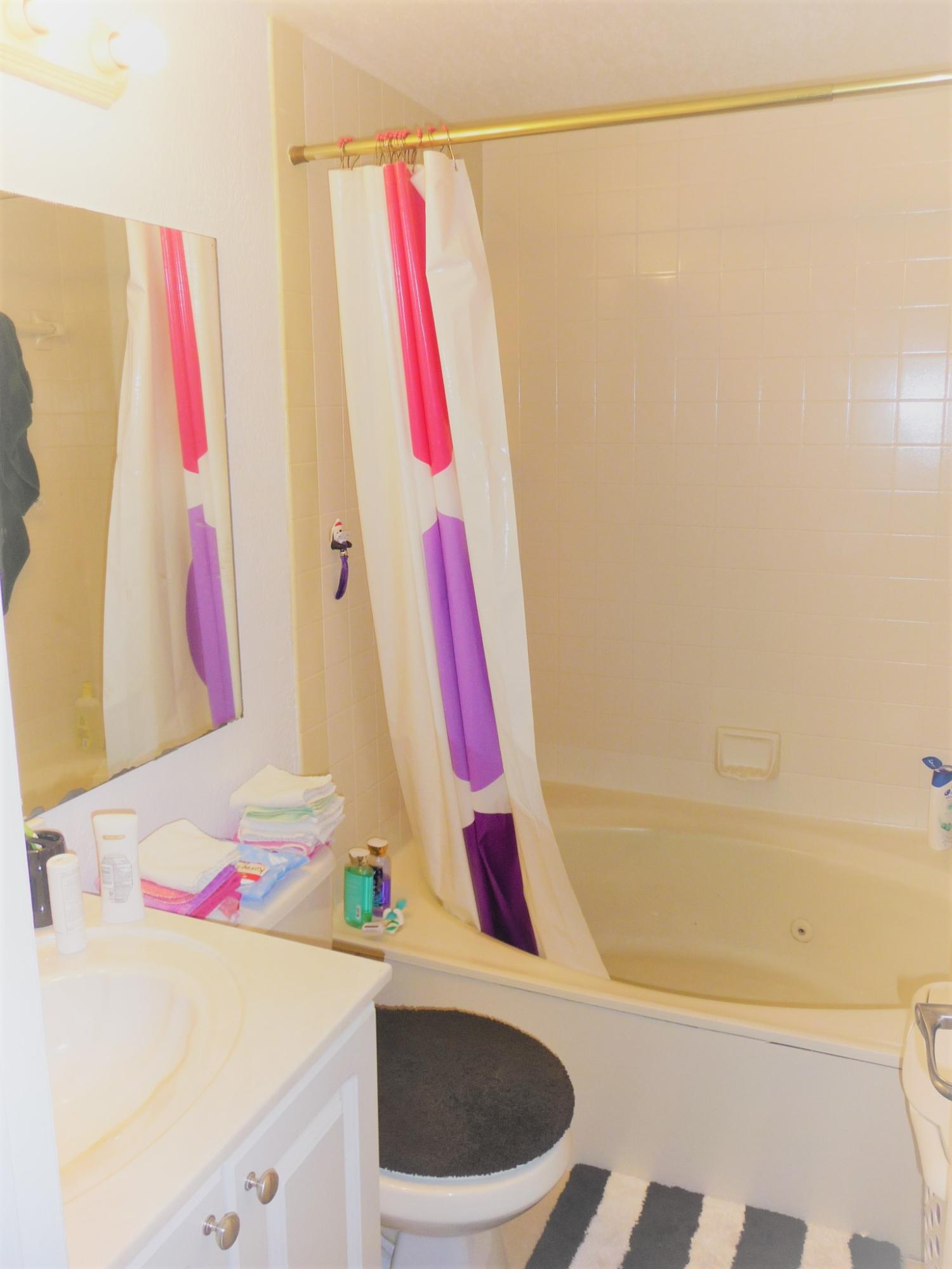 8273 Thames Boulevard, Unit C Boca Raton, FL 33433 - Photo 12 of 19 P1030821