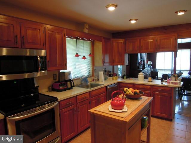 6115 Fairfield Road Fairfield, PA 17320 - Photo 9 of 29 Interior (General)