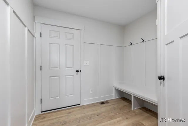 $574,900 | 1615 Round Barn Drive, Hudsonville, MI 49426