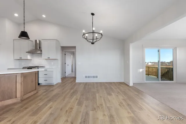 $574,900 | 1615 Round Barn Drive, Hudsonville, MI 49426