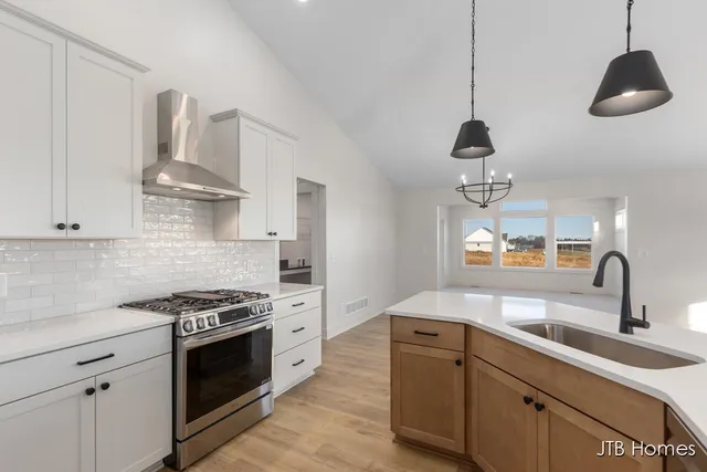 $574,900 | 1615 Round Barn Drive, Hudsonville, MI 49426