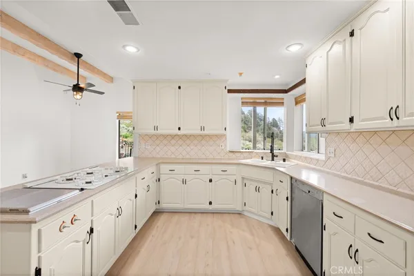 $550,000 | 1116 Highway 2, Wrightwood, CA 92397
