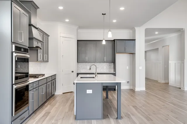 $674,500 | 7290 Fairlawn Drive, Fairview, TN 37062