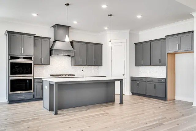 $674,500 | 7290 Fairlawn Drive, Fairview, TN 37062