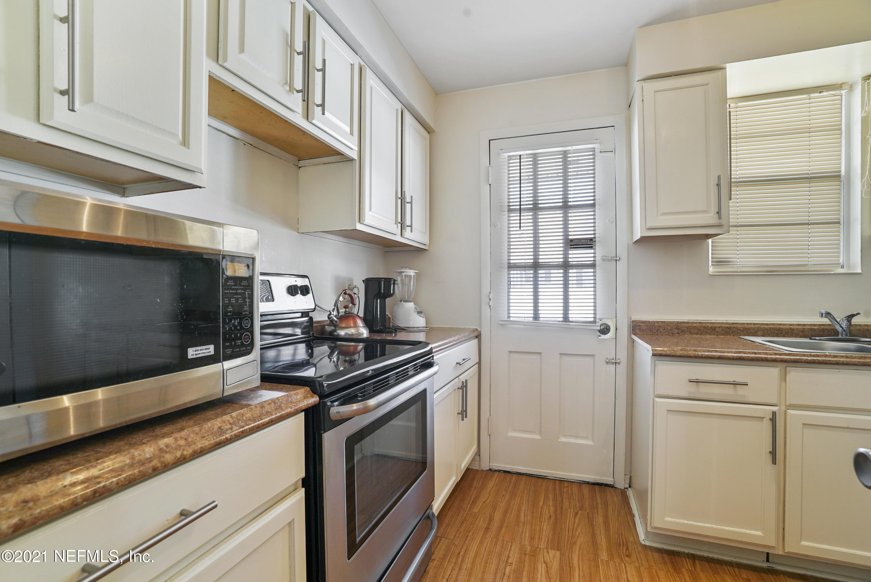 1735 El Camino Road, Unit 6 Jacksonville, FL 32216 - Photo 11 of 27 DSC03534