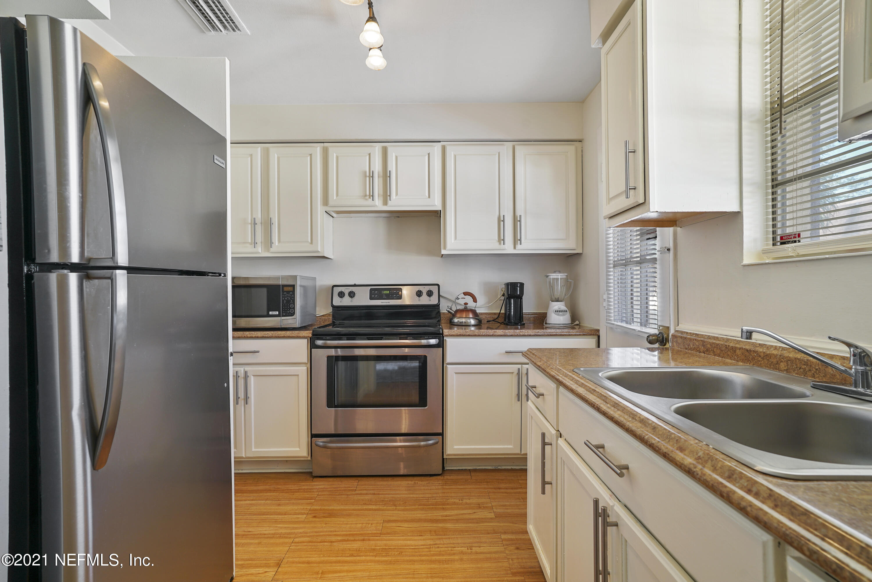 1735 El Camino Road, Unit 6 Jacksonville, FL 32216 - Photo 8 of 27 DSC03558