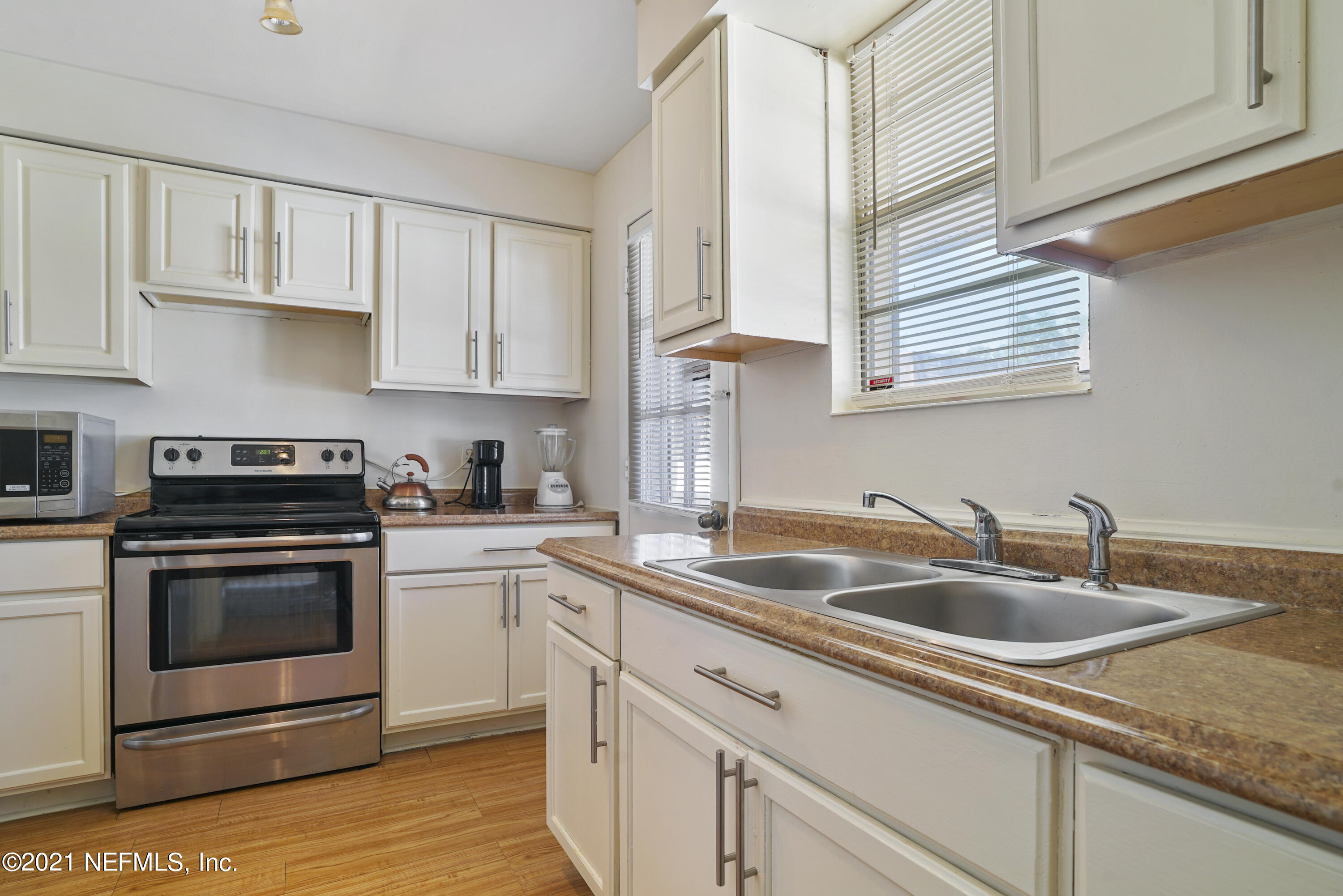 1735 El Camino Road, Unit 6 Jacksonville, FL 32216 - Photo 9 of 27 DSC03549