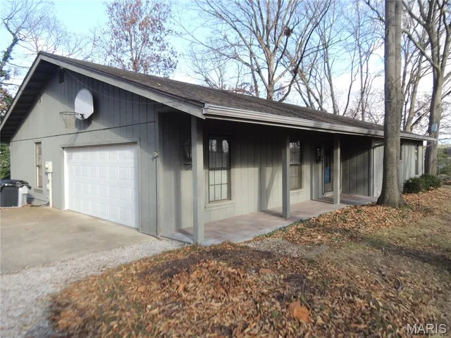 $568,900 | 16 Denzel Drive, Greenville, IL 62246