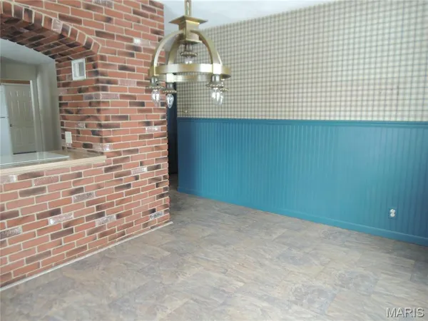 $568,900 | 16 Denzel Drive, Greenville, IL 62246