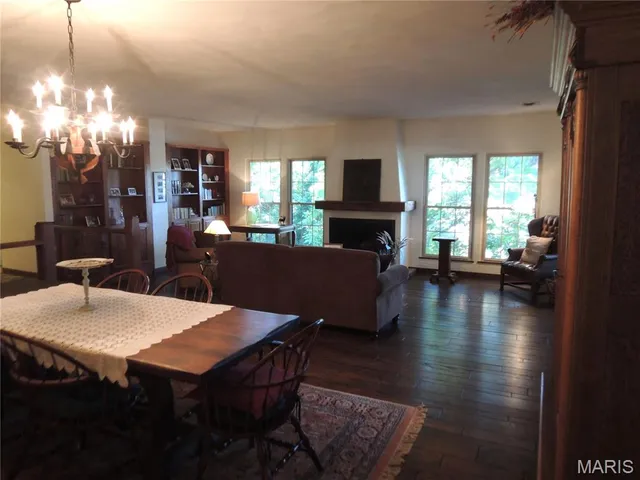 $568,900 | 16 Denzel Drive, Greenville, IL 62246