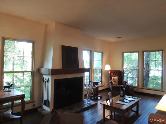 $568,900 | 16 Denzel Drive, Greenville, IL 62246