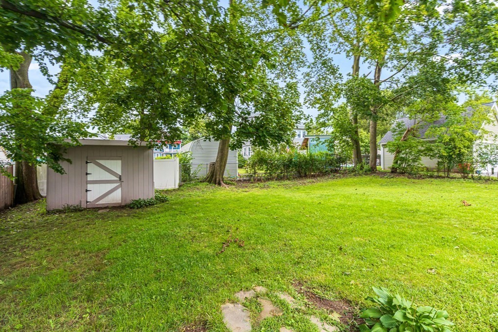 9 Lawrence Street, Unit 1 Woburn, MA 01801 - Photo 30 of 32