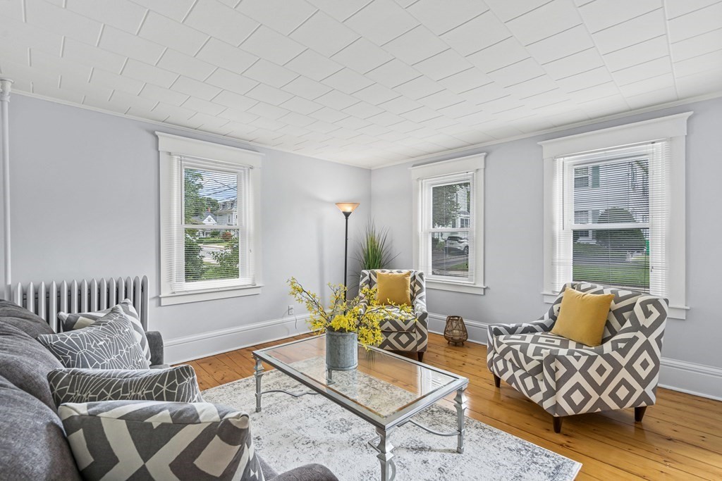 9 Lawrence Street, Unit 1 Woburn, MA 01801 - Photo 6 of 32