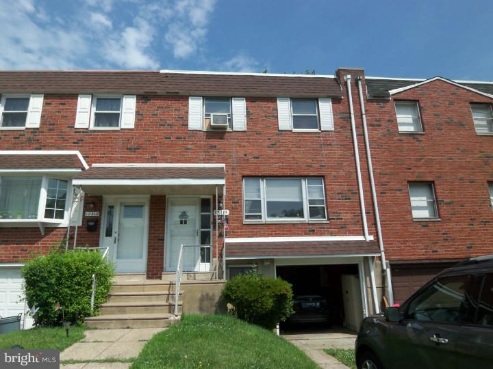 12314 Dunks Ferry Road Philadelphia, PA 19154 - Photo 2 of 19 Exterior Front