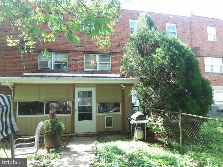 12314 Dunks Ferry Road Philadelphia, PA 19154 - Photo 18 of 19 Exterior Back