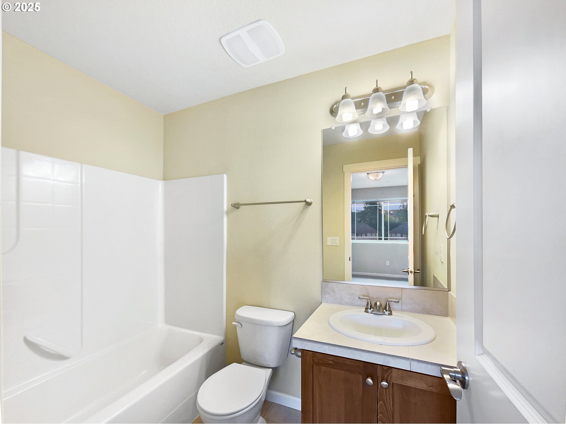 17067 Southwest Jean Louise Road Sherwood, OR 97140 - Photo 15 of 19