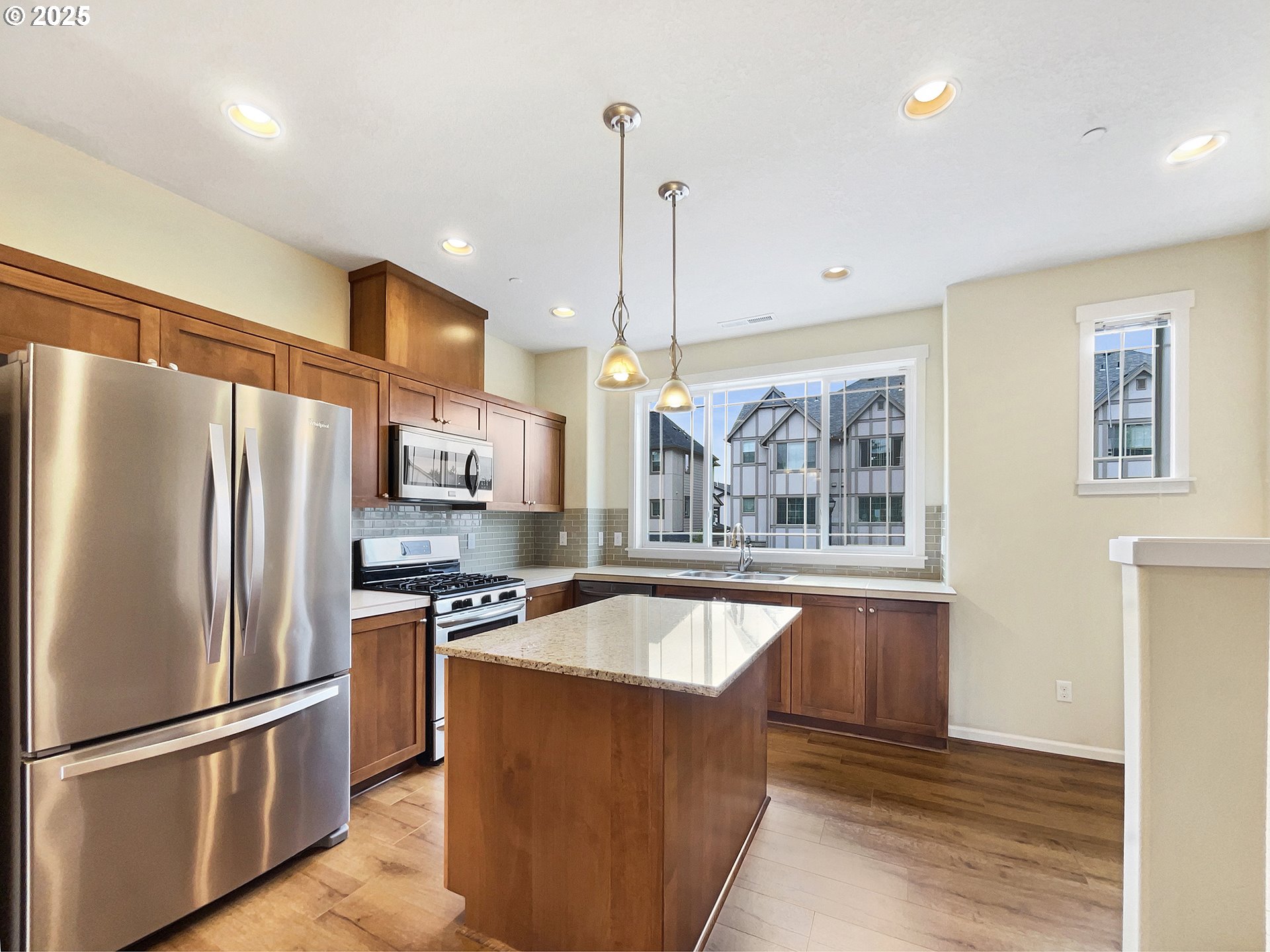 17067 Southwest Jean Louise Road Sherwood, OR 97140 - Photo 9 of 19