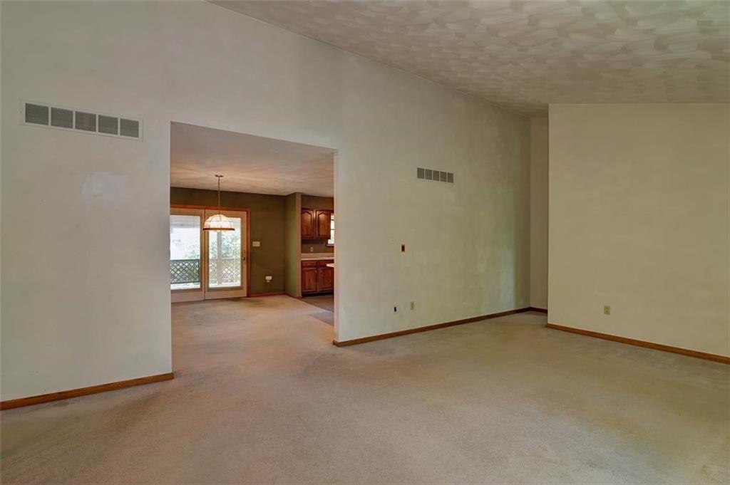 110 North Star Road Imperial, PA 15126 - Photo 4 of 25 Gallery Image 4