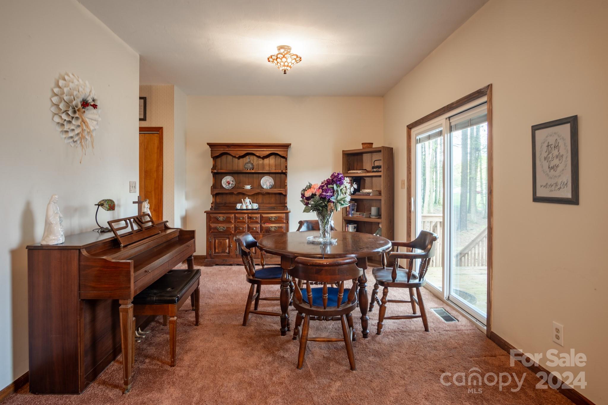 2043 Cardinal Loop Stanley, NC 28164 - Photo 12 of 26 Gallery Image 12