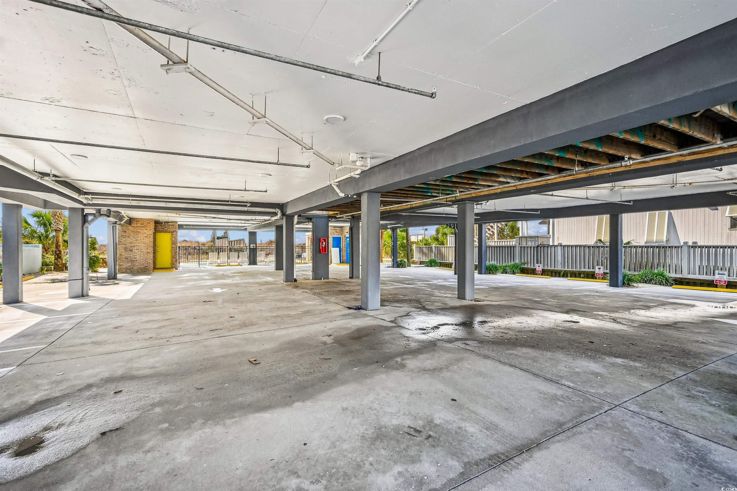 931 South Ocean Boulevard North Myrtle Beach, SC 29582 - Photo 39 of 40 View of garage