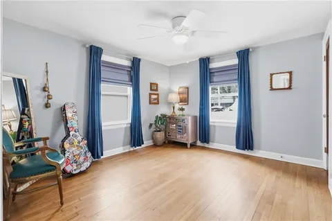 $375,000 | 7520 Oak Street, Kansas City, MO 64114