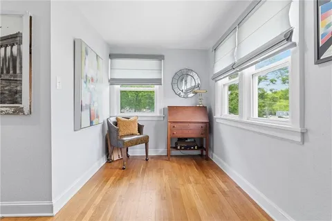 $375,000 | 7520 Oak Street, Kansas City, MO 64114