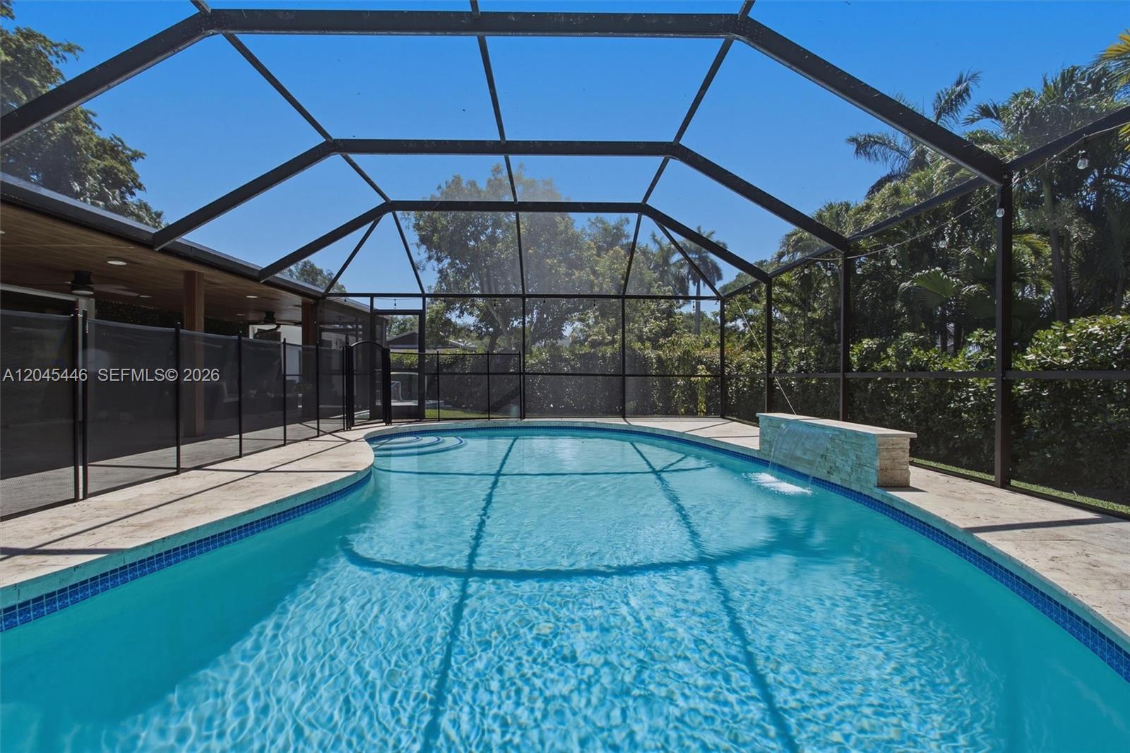 8440 Southwest 180th Street Palmetto Bay, FL 33157 - Photo 39 of 54 a view of a backyard