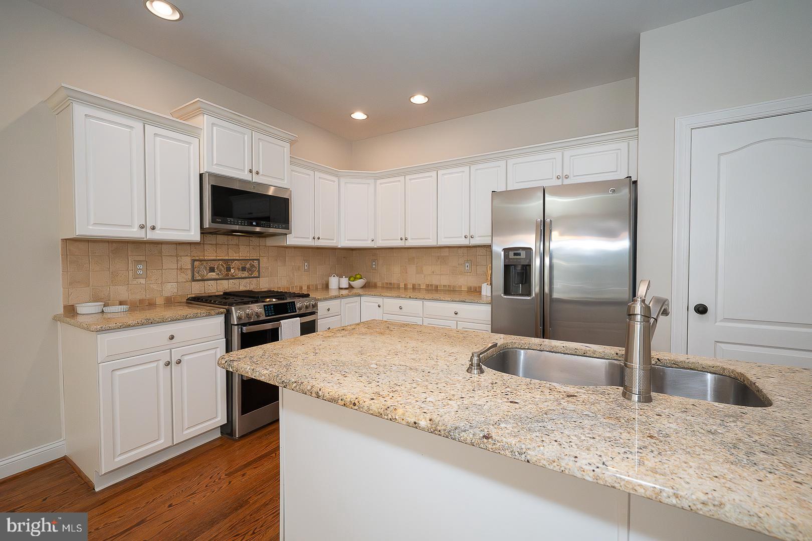 41 Overlook Circle, Unit 41 Berwyn, PA 19312 - Photo 13 of 46
