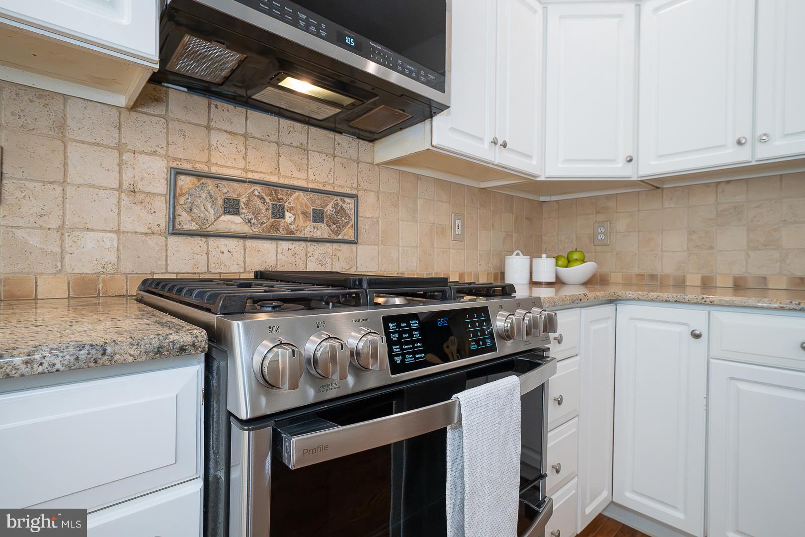 41 Overlook Circle, Unit 41 Berwyn, PA 19312 - Photo 14 of 46