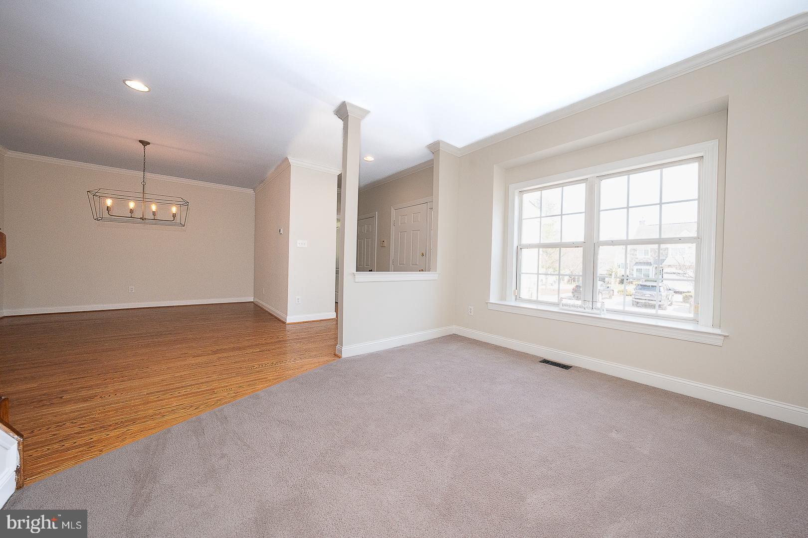 41 Overlook Circle, Unit 41 Berwyn, PA 19312 - Photo 4 of 46