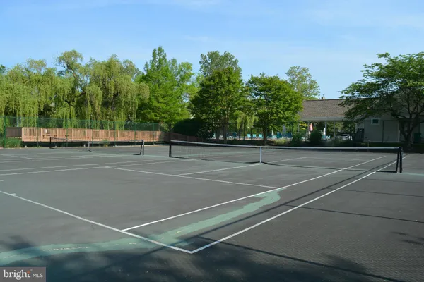 a view of a tennis court