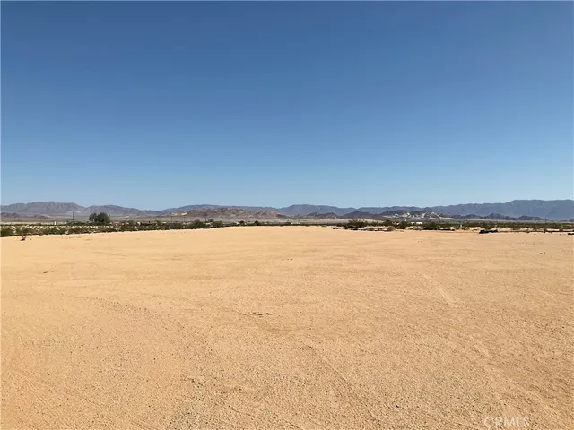 $675,000 | 76421 Amboy Road, Twentynine Palms, CA 92277